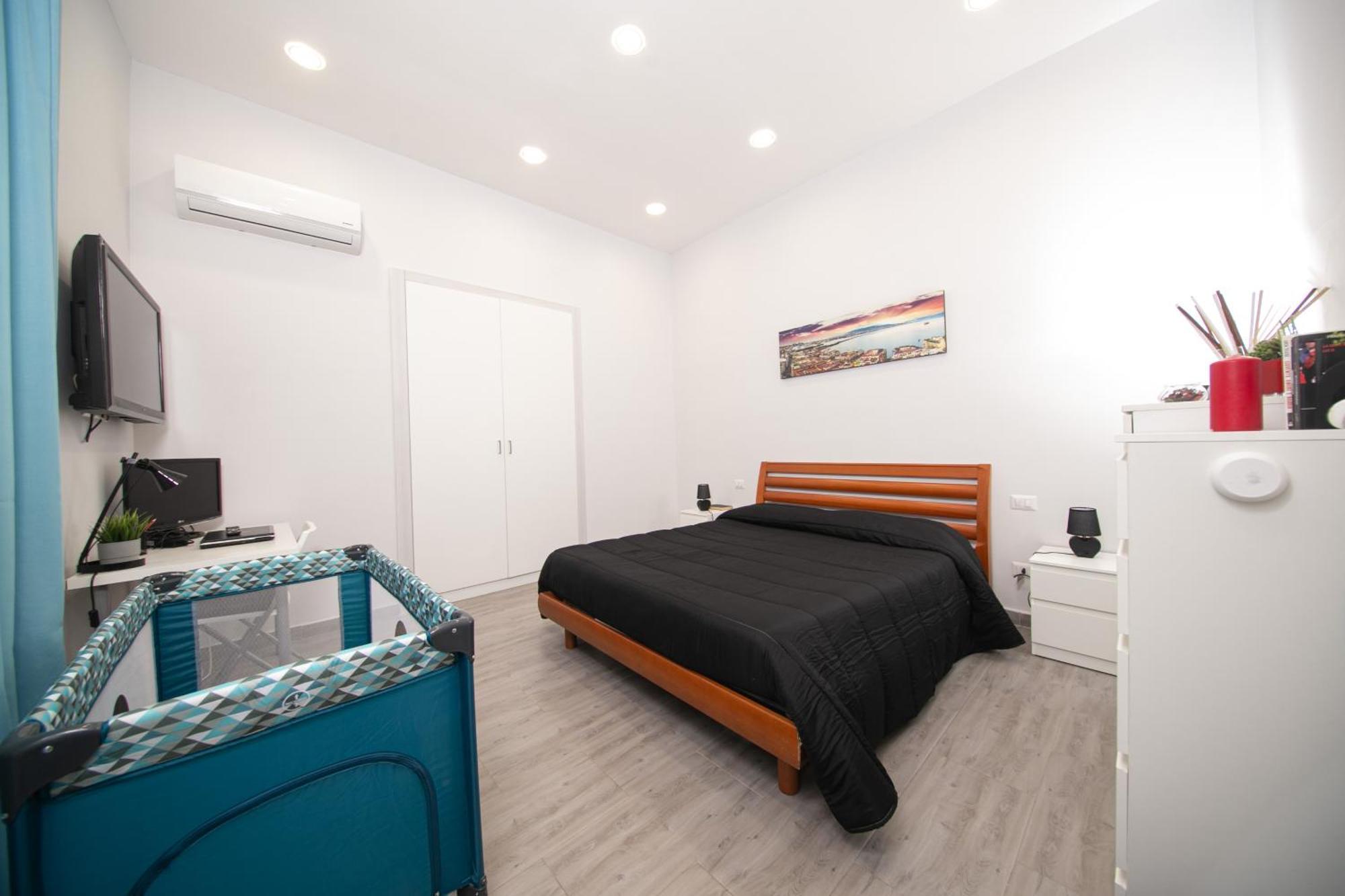 Casa Vacanze Alma B&B Grazioso Appartamento Sul Lungomare Di Pozzuoli A 300Mt Dal Centro E Dal Rione Terra By Movery المظهر الخارجي الصورة